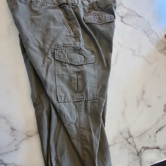 Croft & Barrow Cargo Pants size 42 x 30 - Picture 10 of 16